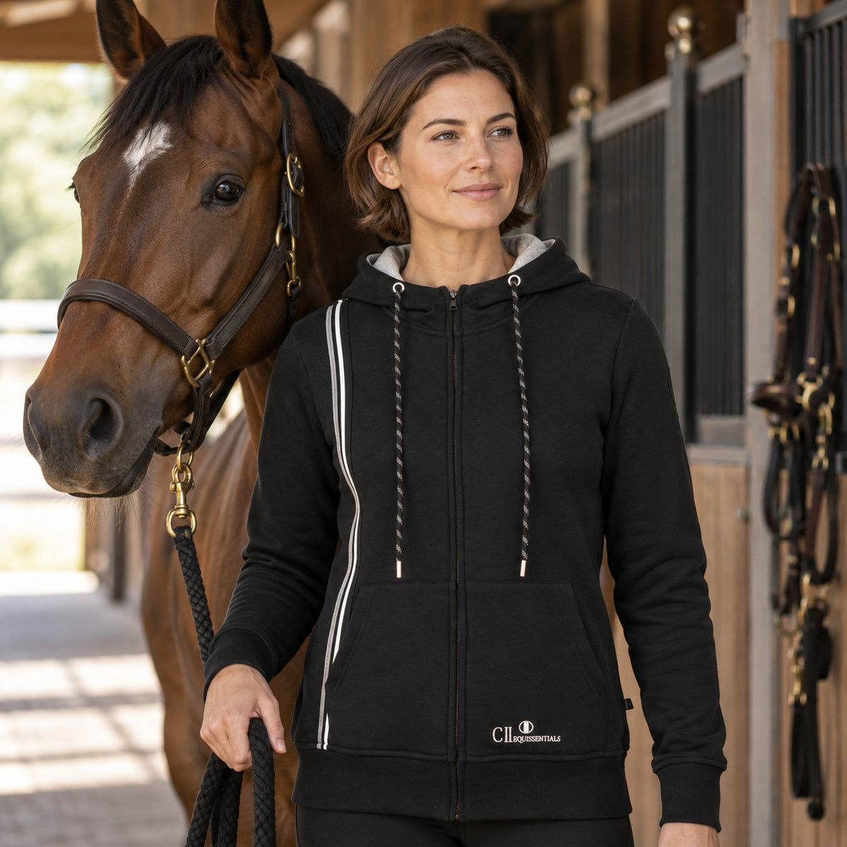 MENTECA Longsleeved Zip Hoodie Black (Jet Black)