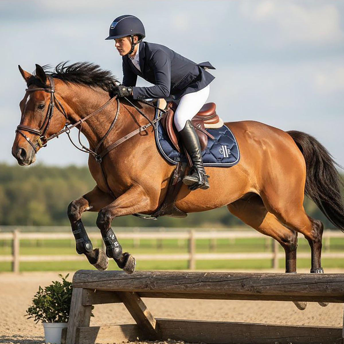SIMI VALLEY Jumping Satin Saddlepad Navy (Black Iris)
